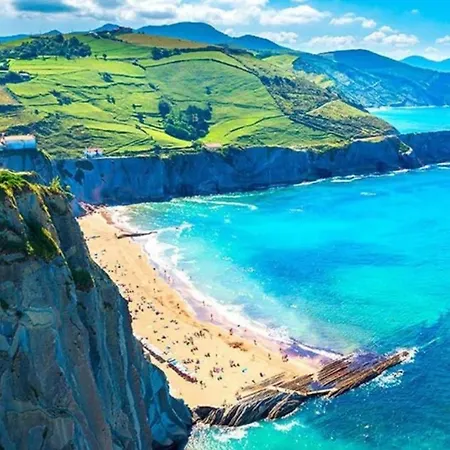 Basque Alai Apartman *